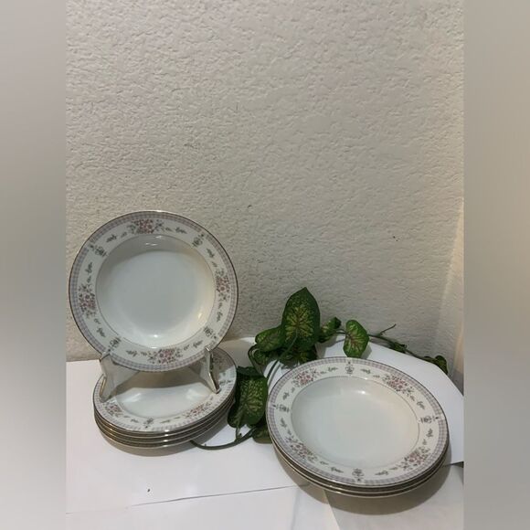 Mikasa Fine China Hamilton L9032 Dinnerware plates 8 pcs salad p… - Picture 2 of 7